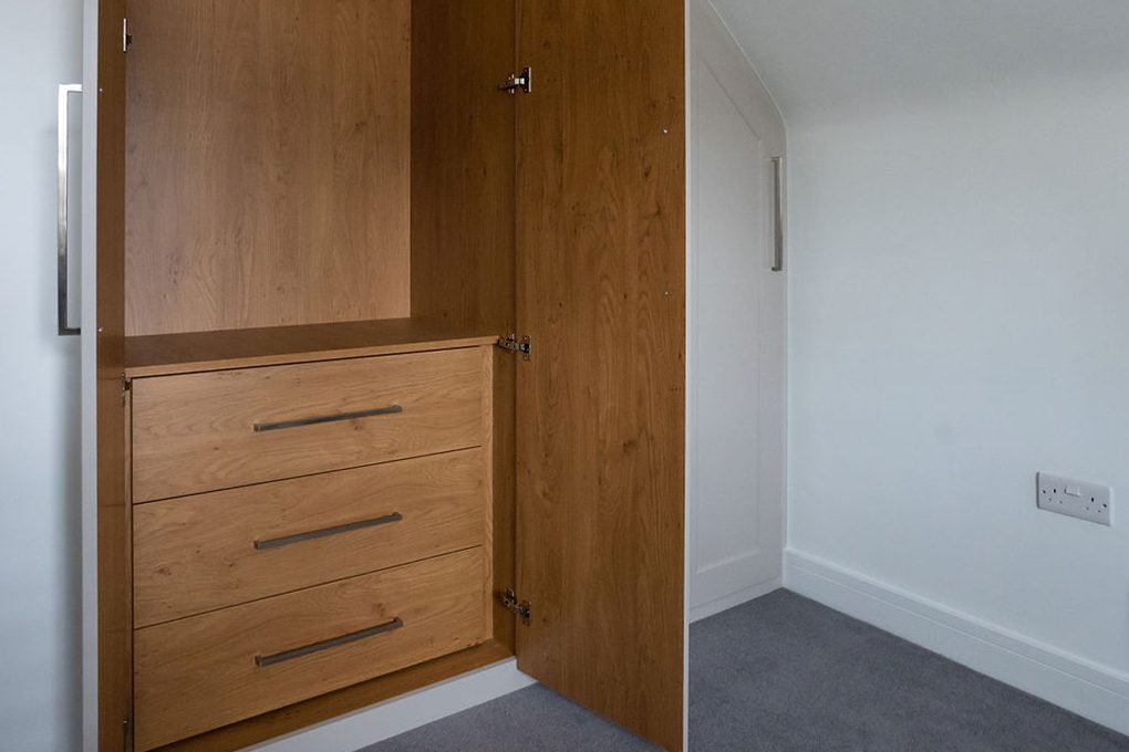 Image of the internal configurations of a fitted wardrobe
