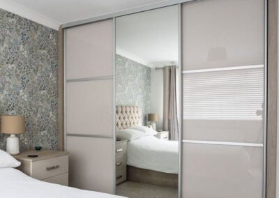 Image of bedroom sliding wardrobes