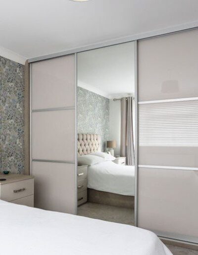 Image of bedroom sliding wardrobes